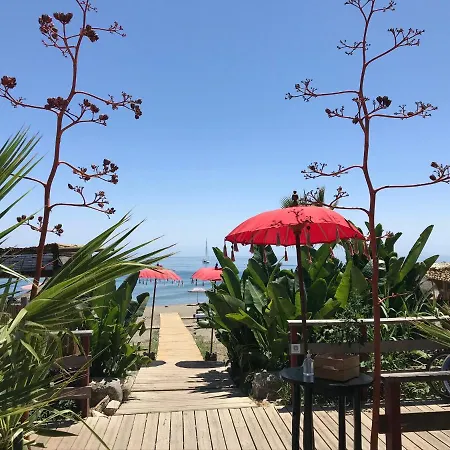 Marbella - Frontline Apartment