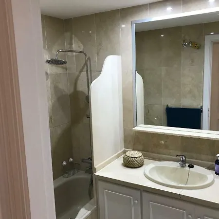 Marbella - Frontline Apartment