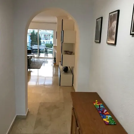 Marbella - Frontline Apartment *